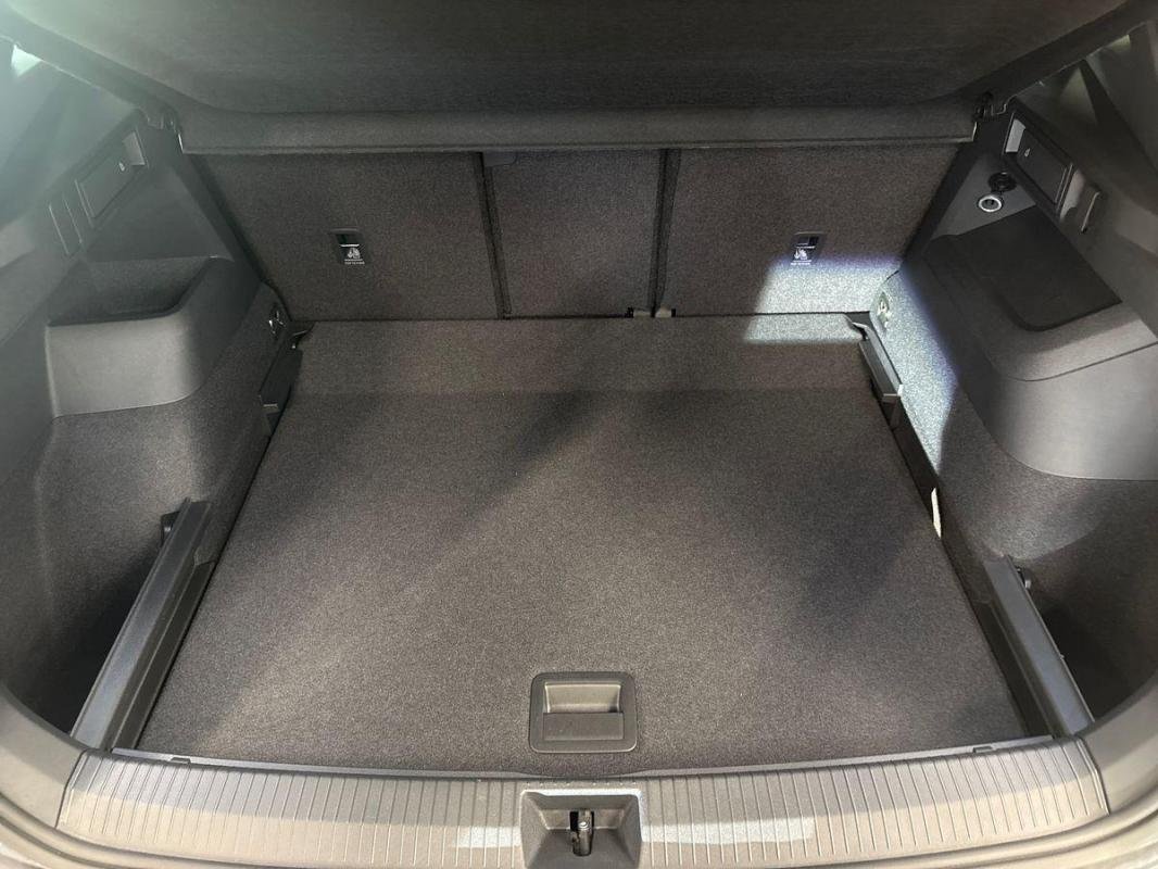 Volkswagen Tiguan - Photo 31