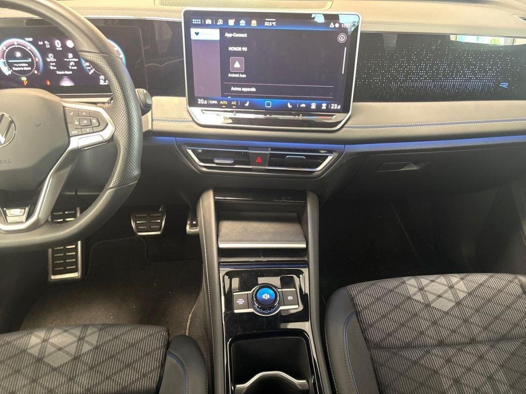 Volkswagen Tiguan - Photo 10