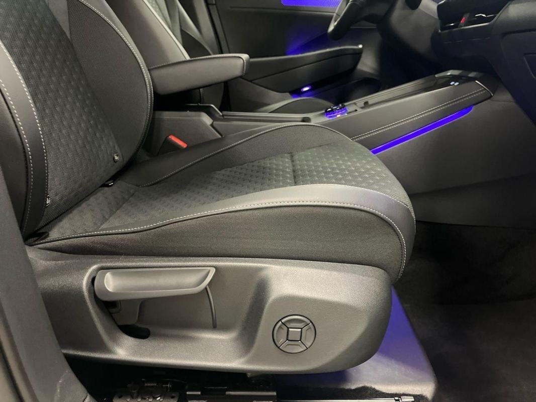 Volkswagen T-Roc - Photo 14