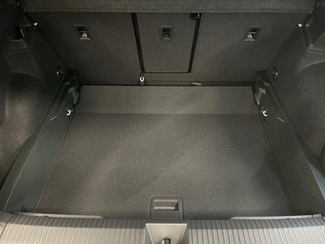 Volkswagen T-Roc - Photo 31