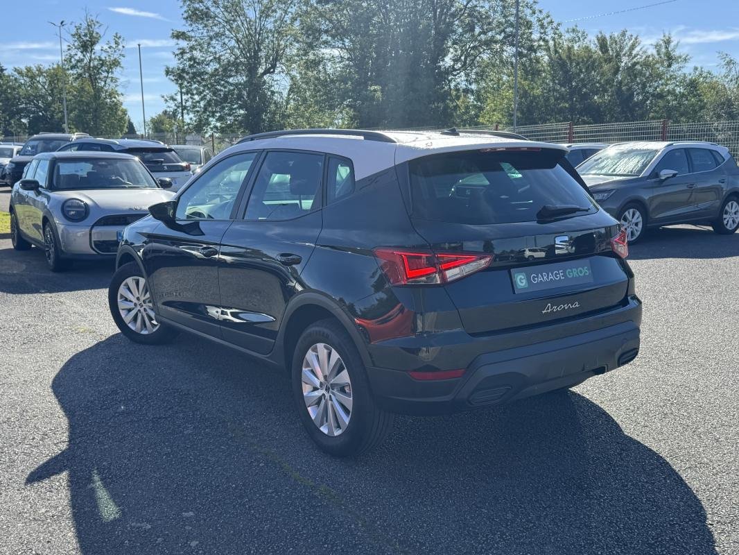 Seat Arona - Photo 2