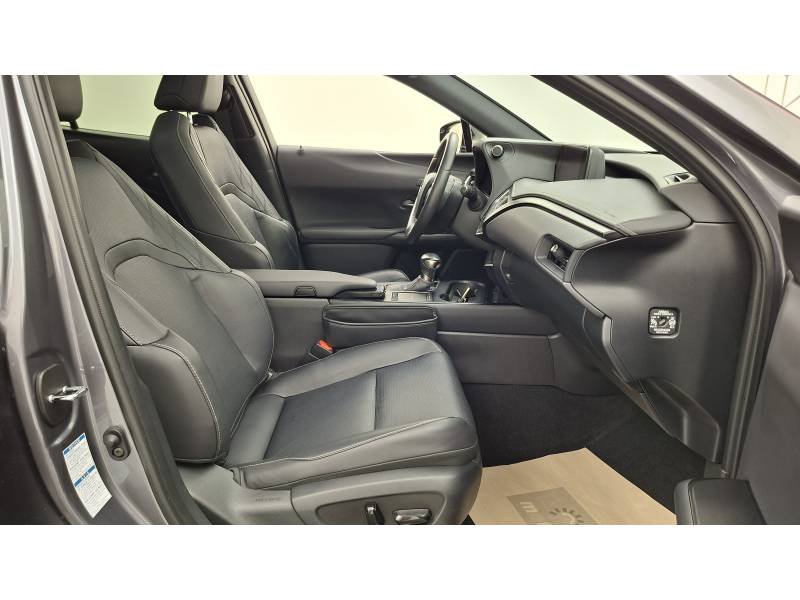 Lexus UX - Photo 12