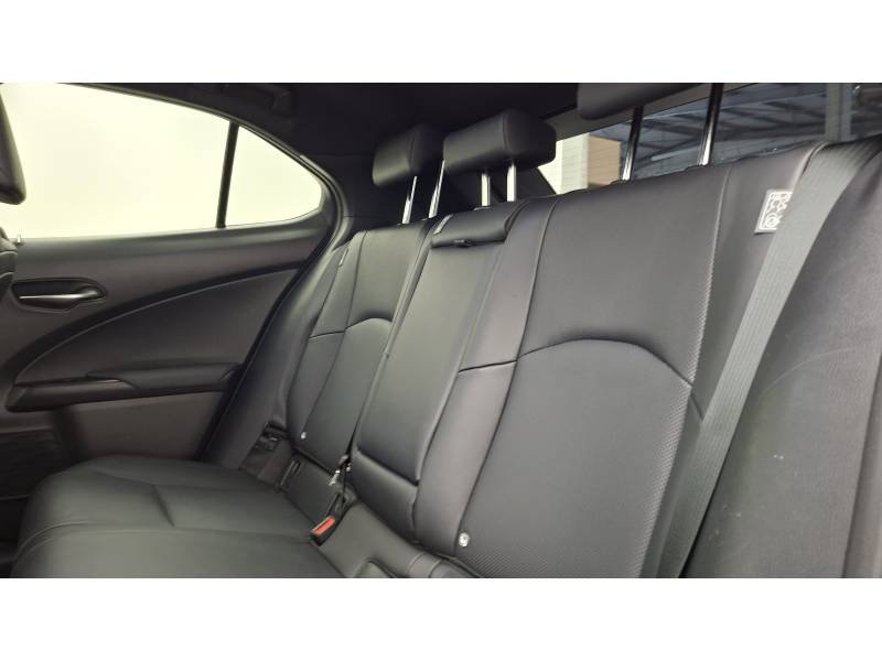 Lexus UX - Photo 13