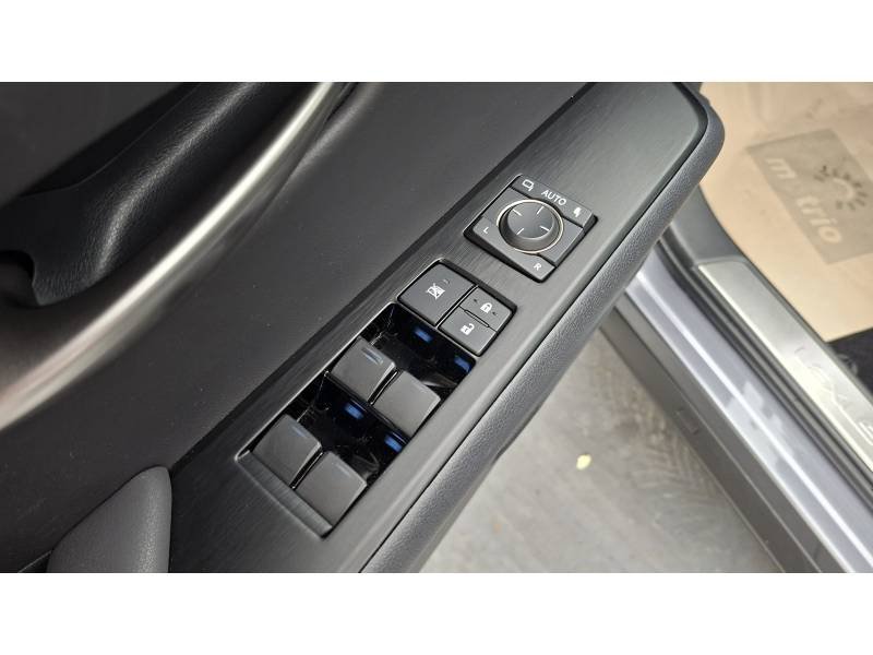 Lexus UX - Photo 34
