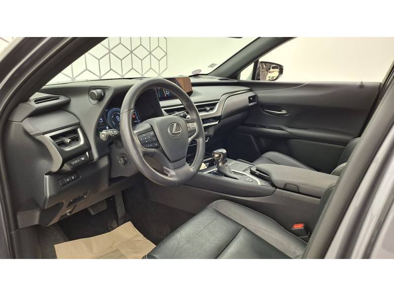 Lexus UX - Photo 36