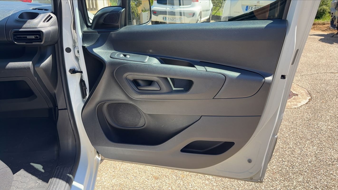 Peugeot Partner - Photo 24