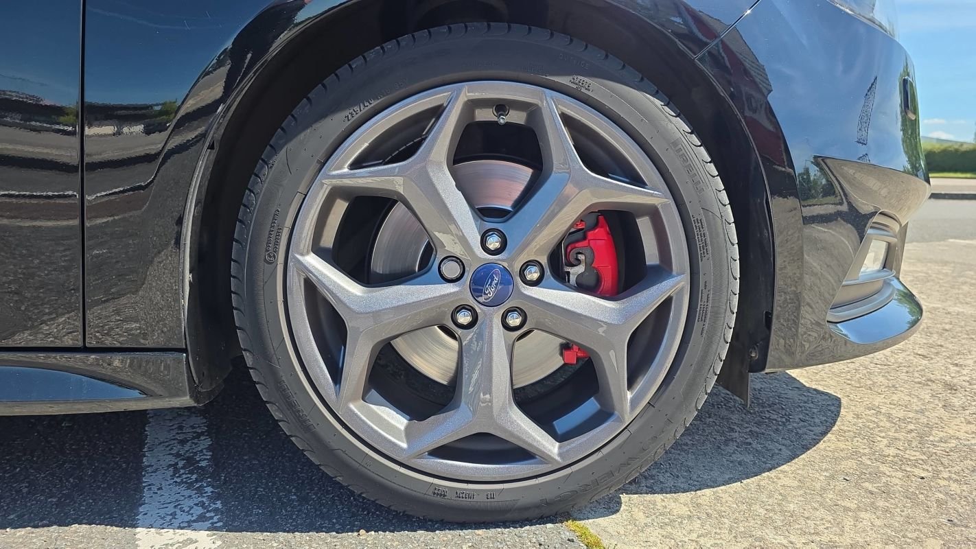 Ford Focus - Photo 17