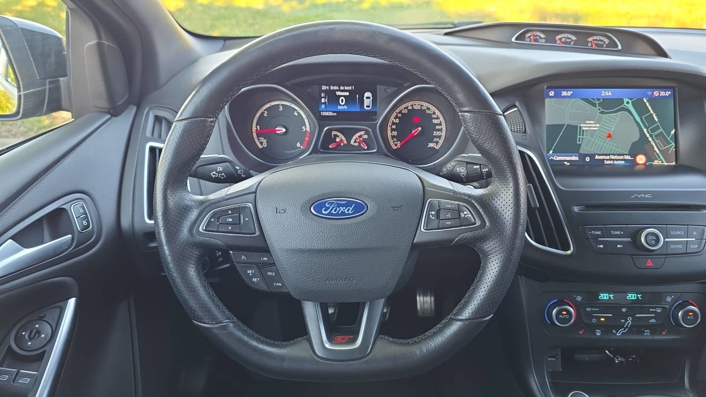 Ford Focus - Photo 22