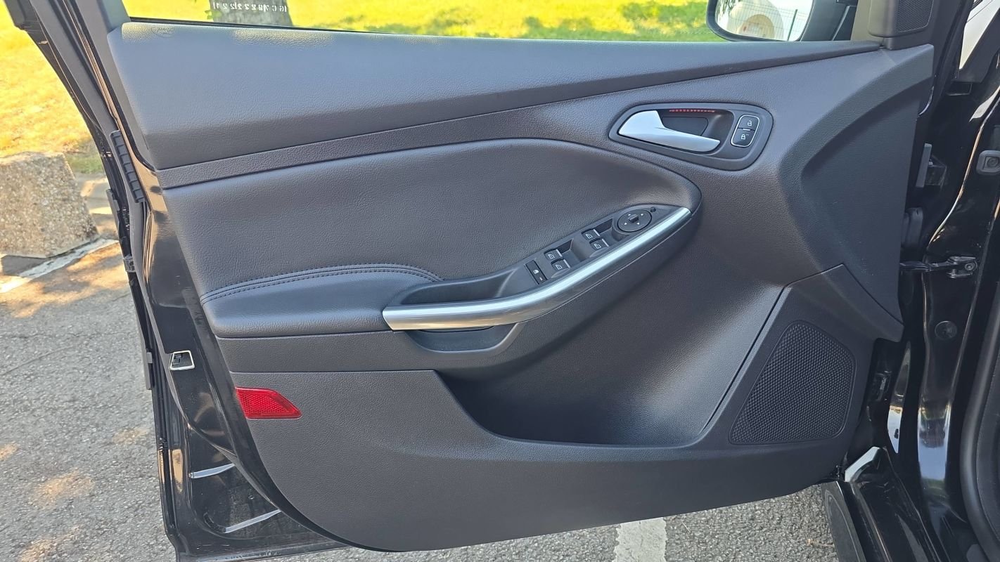 Ford Focus - Photo 7