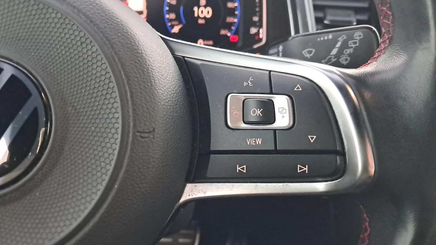 Volkswagen T-Roc - Photo 29