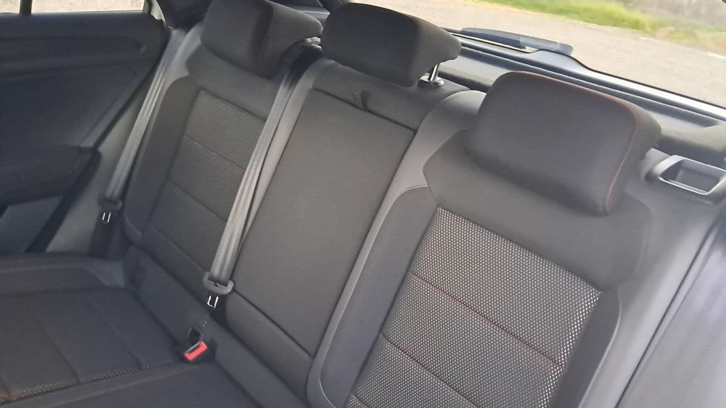 Volkswagen T-Roc - Photo 9