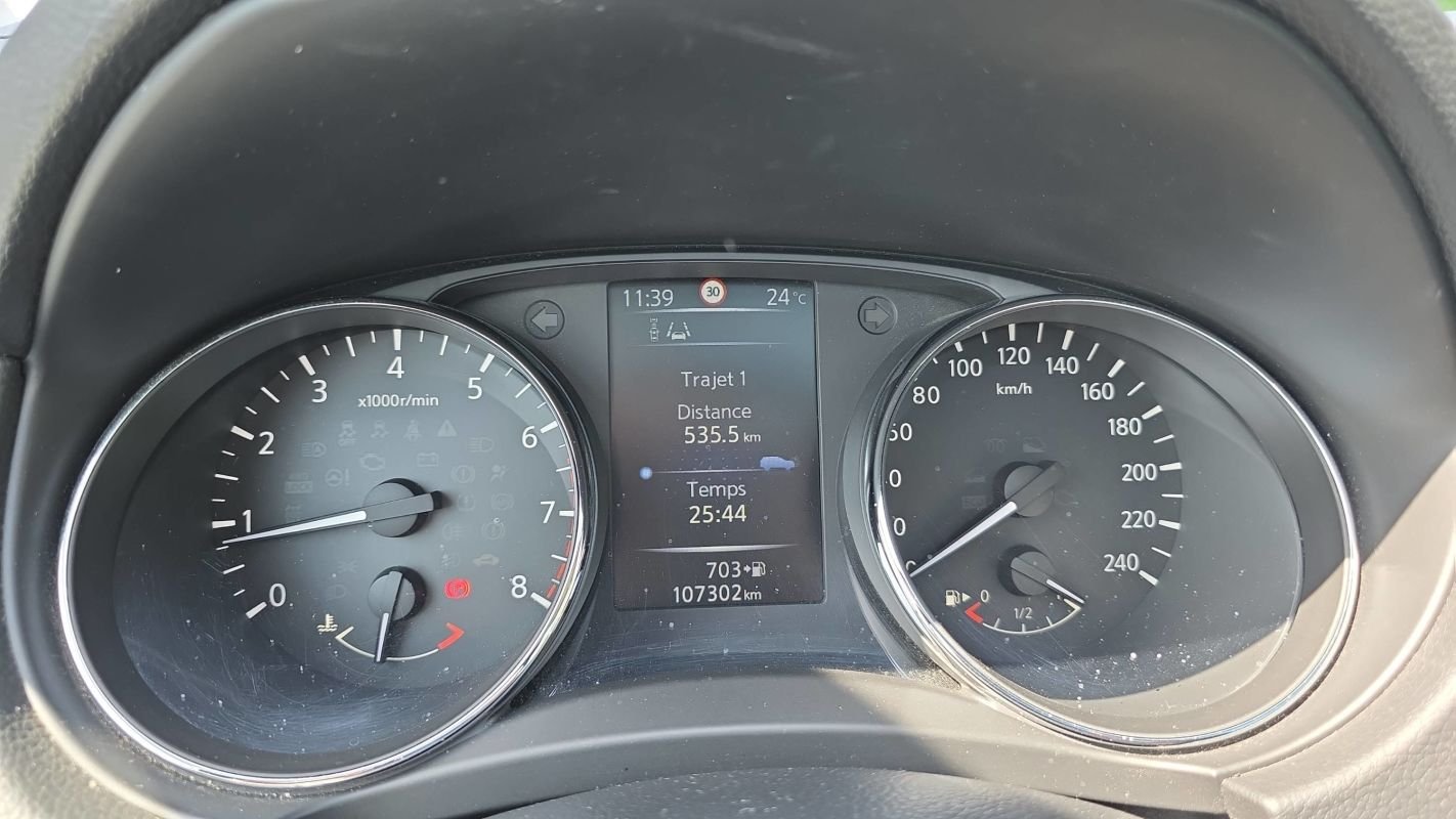 Nissan Qashqai - Photo 12