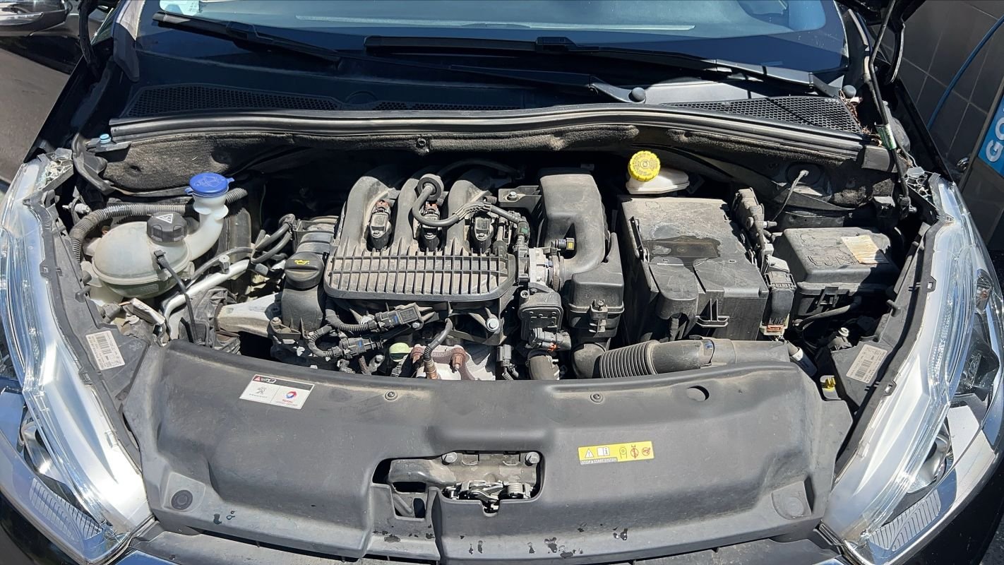 Peugeot 208 - Photo 15