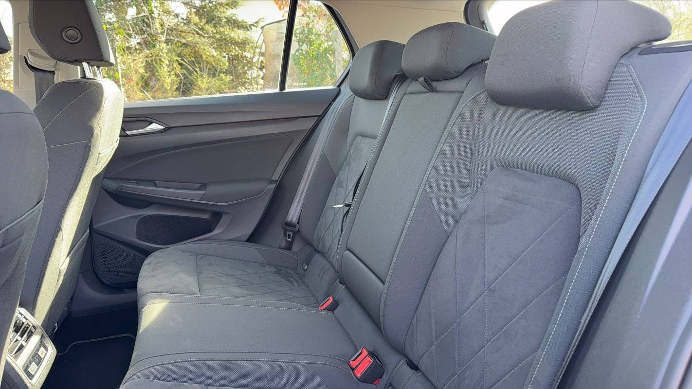 Volkswagen Golf - Photo 9