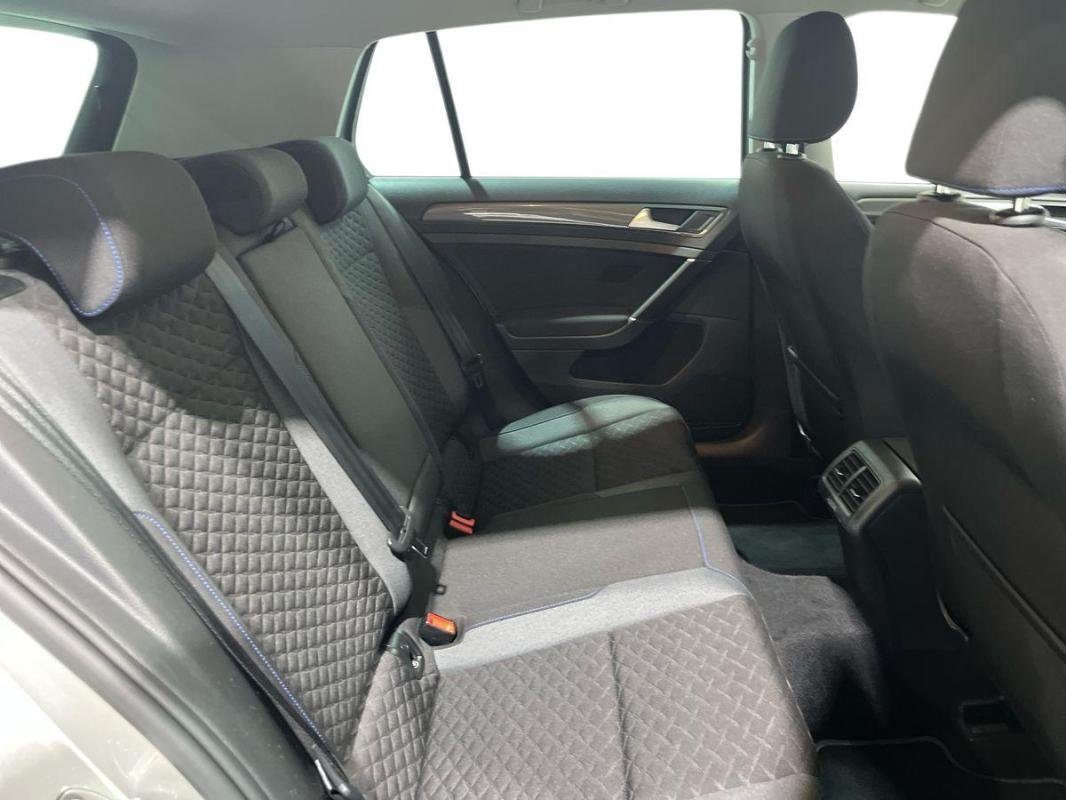 Volkswagen Golf - Photo 23