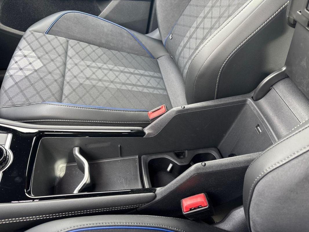 Volkswagen Tiguan - Photo 12