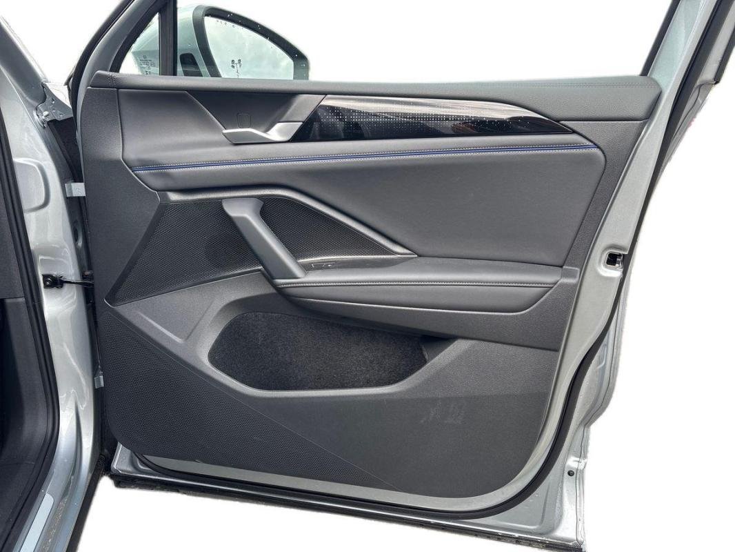Volkswagen Tiguan - Photo 15