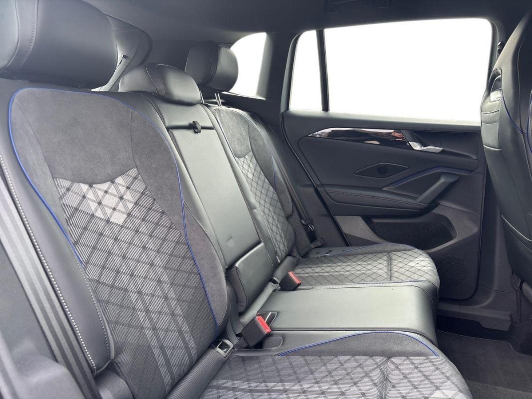 Volkswagen Tiguan - Photo 23