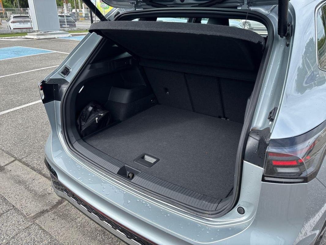Volkswagen Tiguan - Photo 32