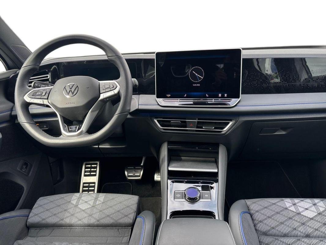 Volkswagen Tiguan - Photo 8