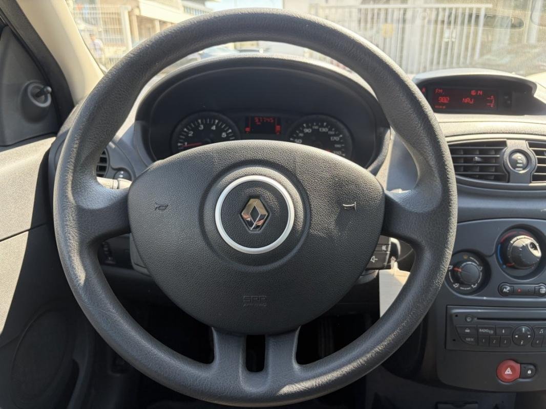 Renault Clio - Photo 20