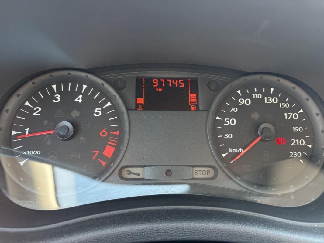 Renault Clio - Photo 24