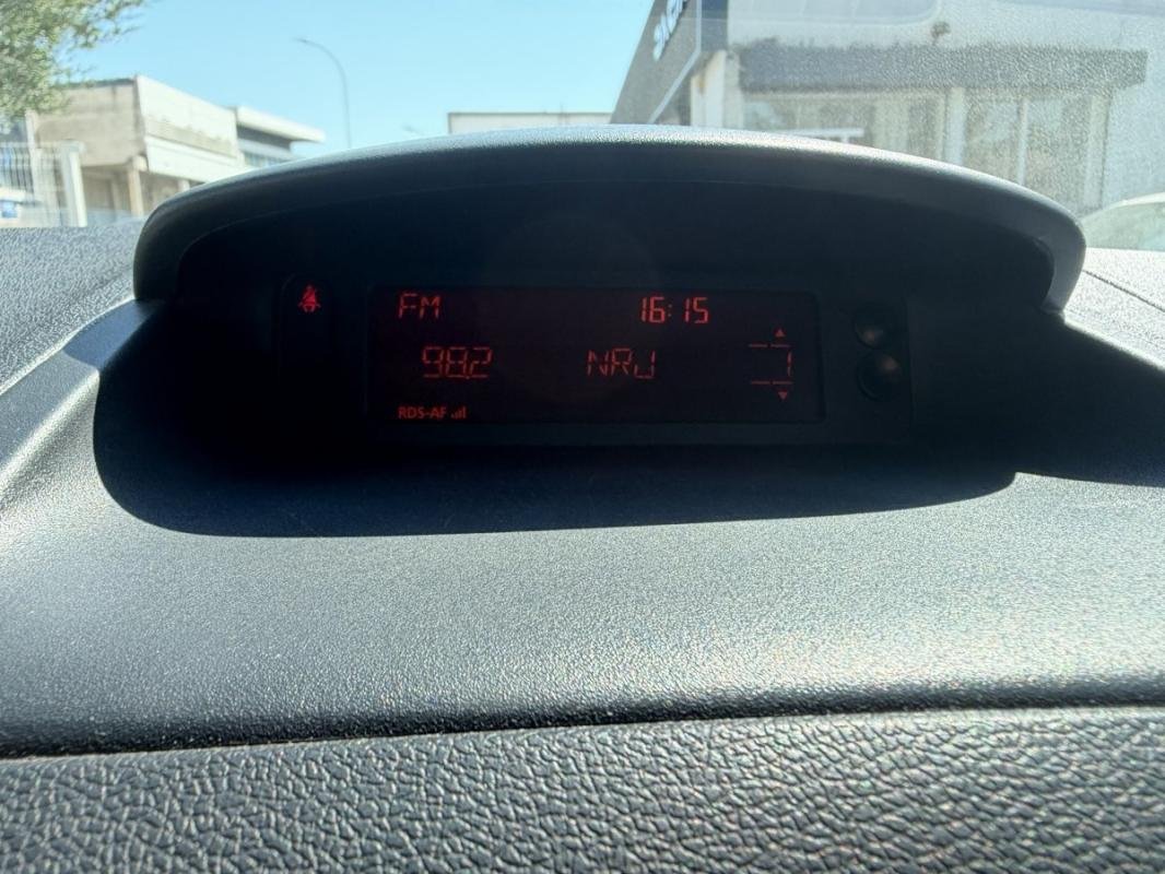 Renault Clio - Photo 25