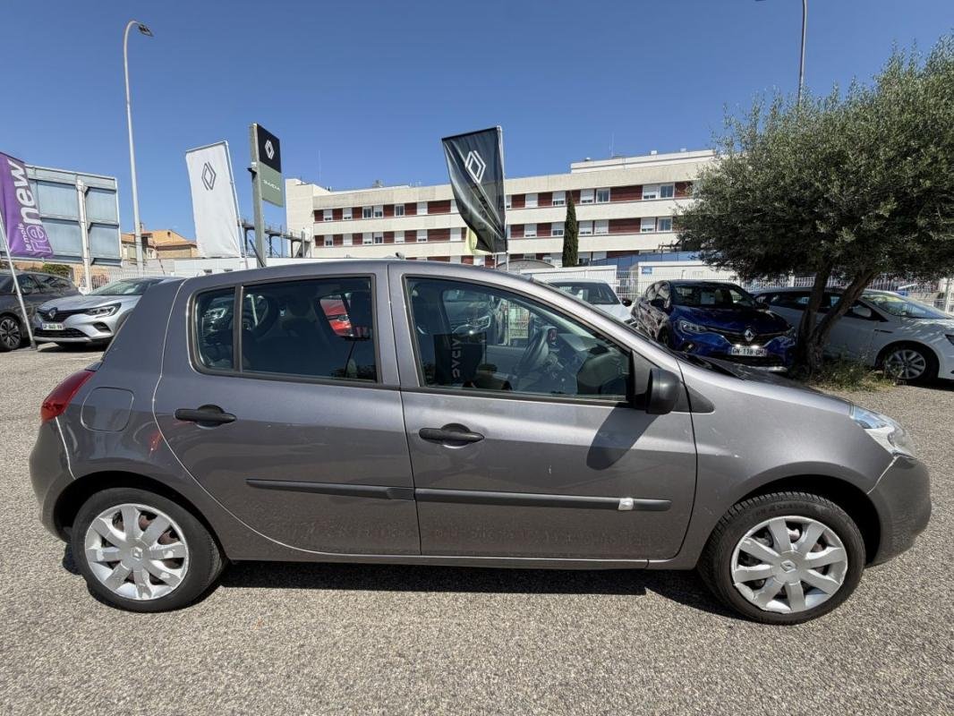 Renault Clio - Photo 8