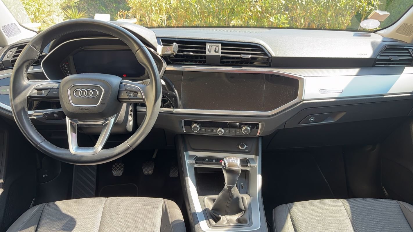 Audi Q3 - Photo 11