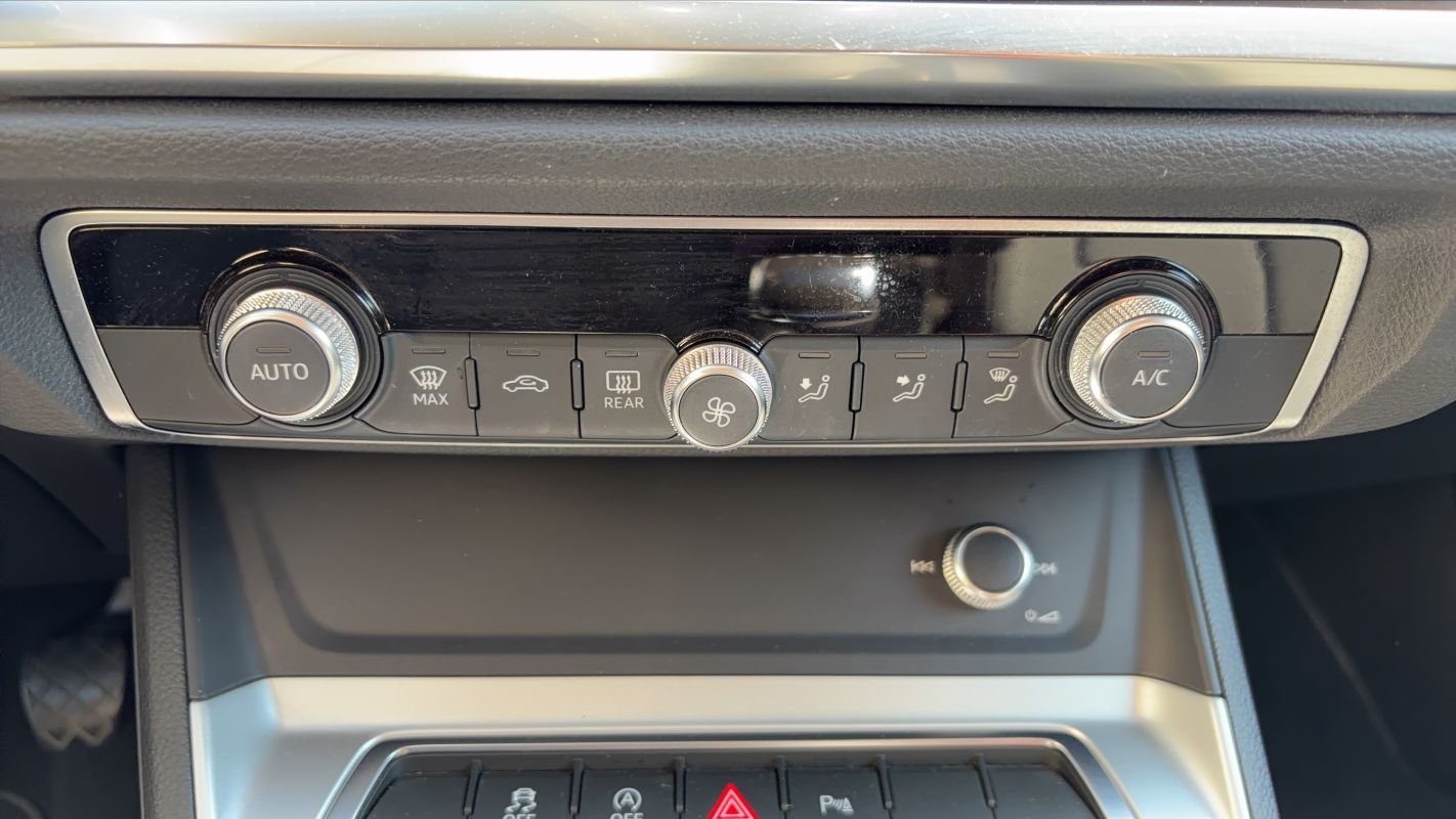 Audi Q3 - Photo 24
