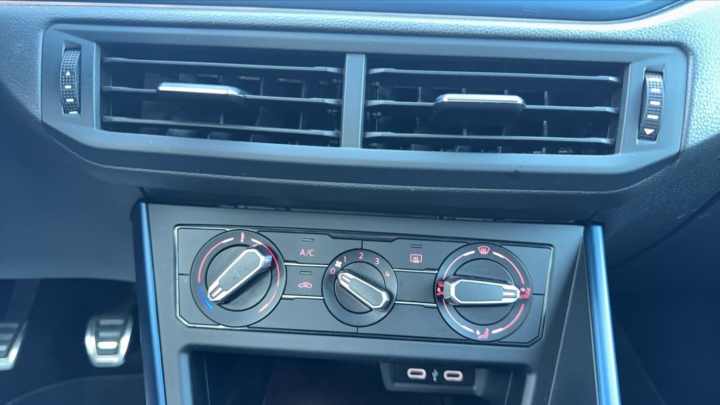 Volkswagen Polo - Photo 13