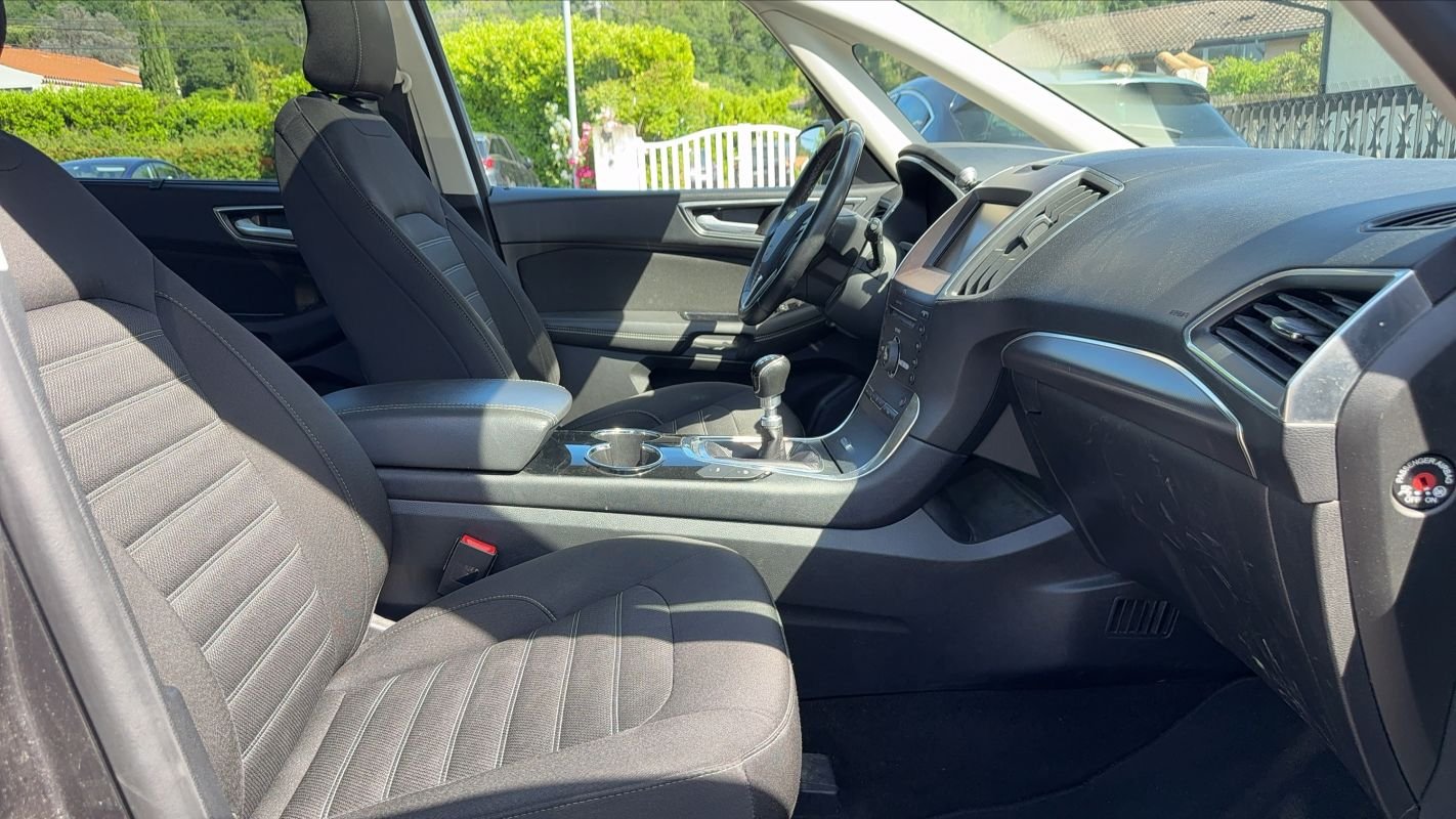 Ford Galaxy - Photo 26