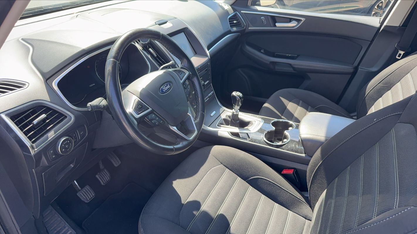 Ford Galaxy - Photo 8