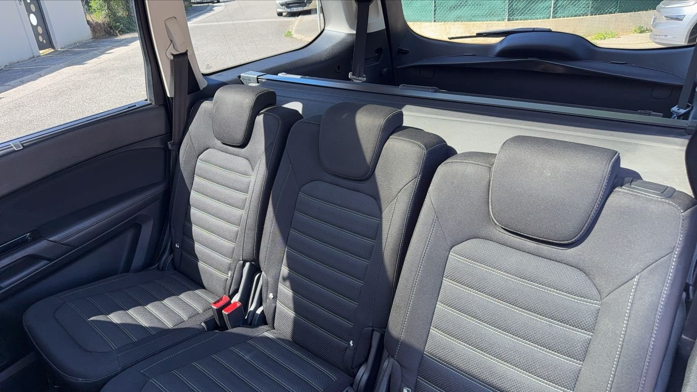 Ford Galaxy - Photo 9