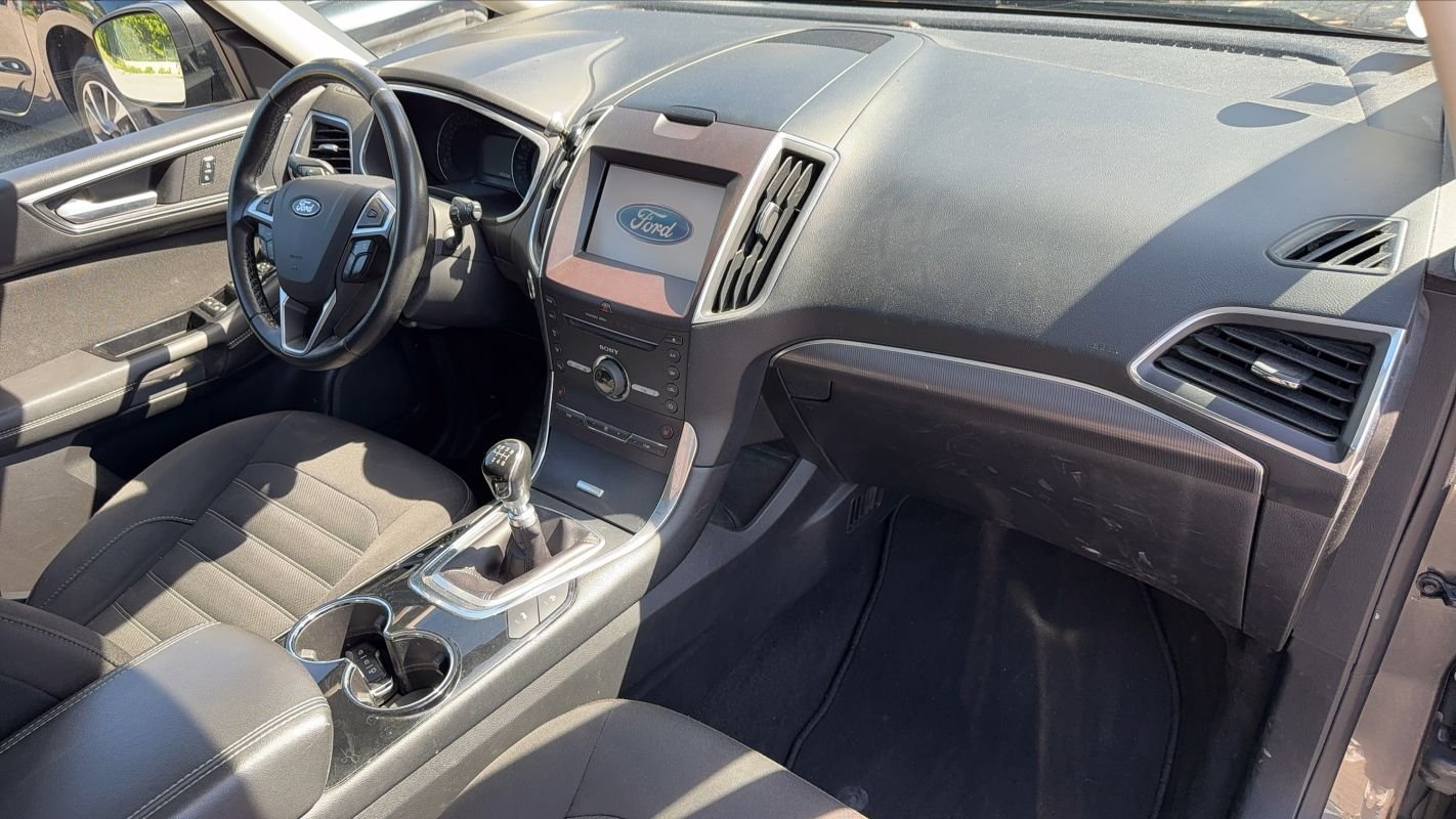 Ford Galaxy - Photo 10