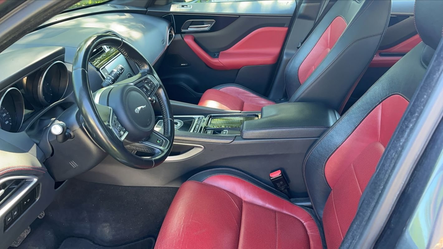 Jaguar F-Pace - Photo 26
