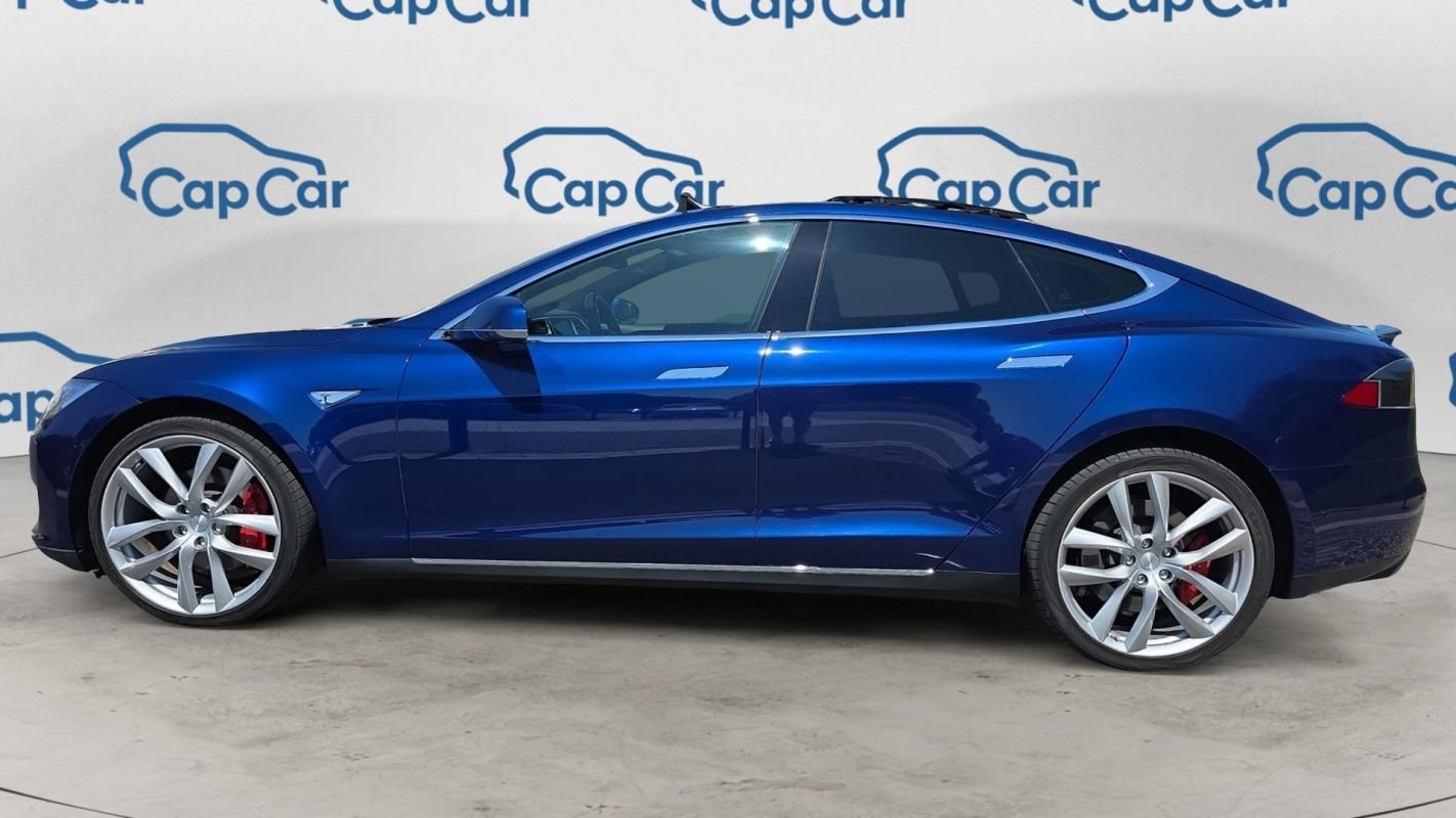 Tesla Model S - Photo 2