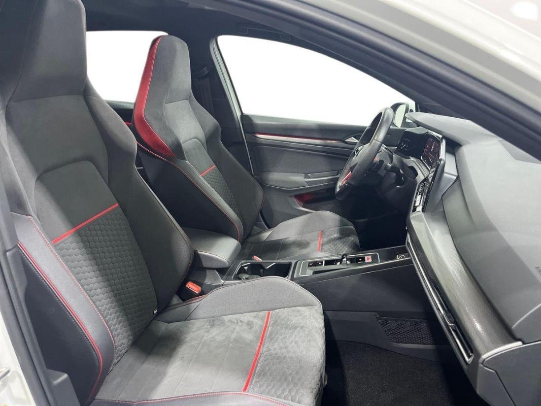 Volkswagen Golf - Photo 13