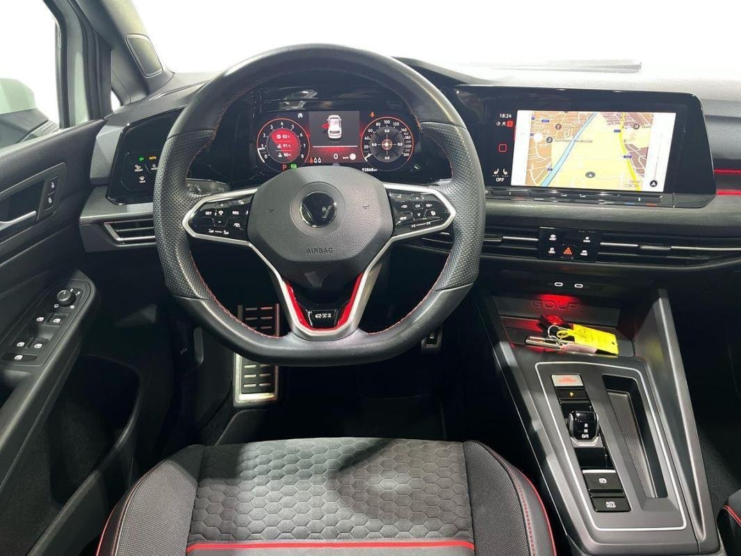 Volkswagen Golf - Photo 24