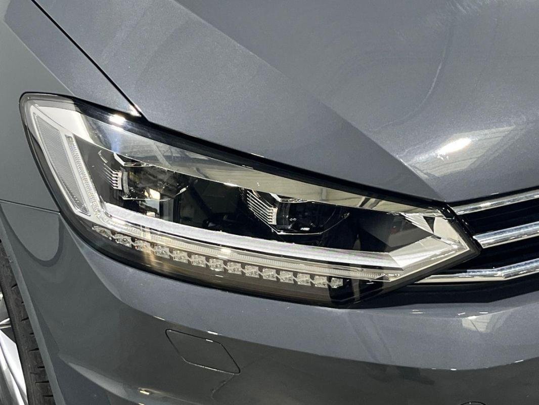 Volkswagen Touran - Photo 26