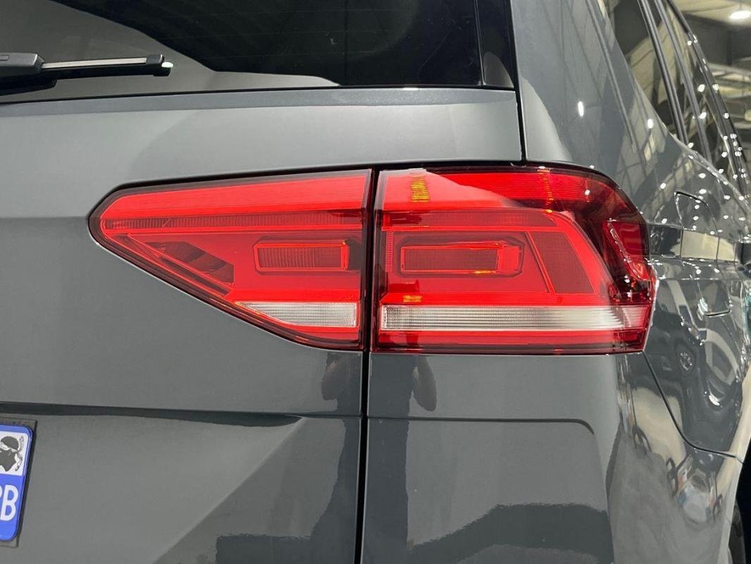 Volkswagen Touran - Photo 30