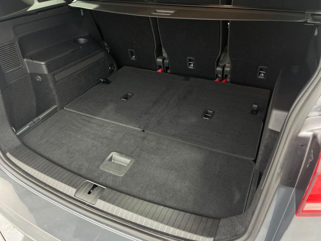 Volkswagen Touran - Photo 32
