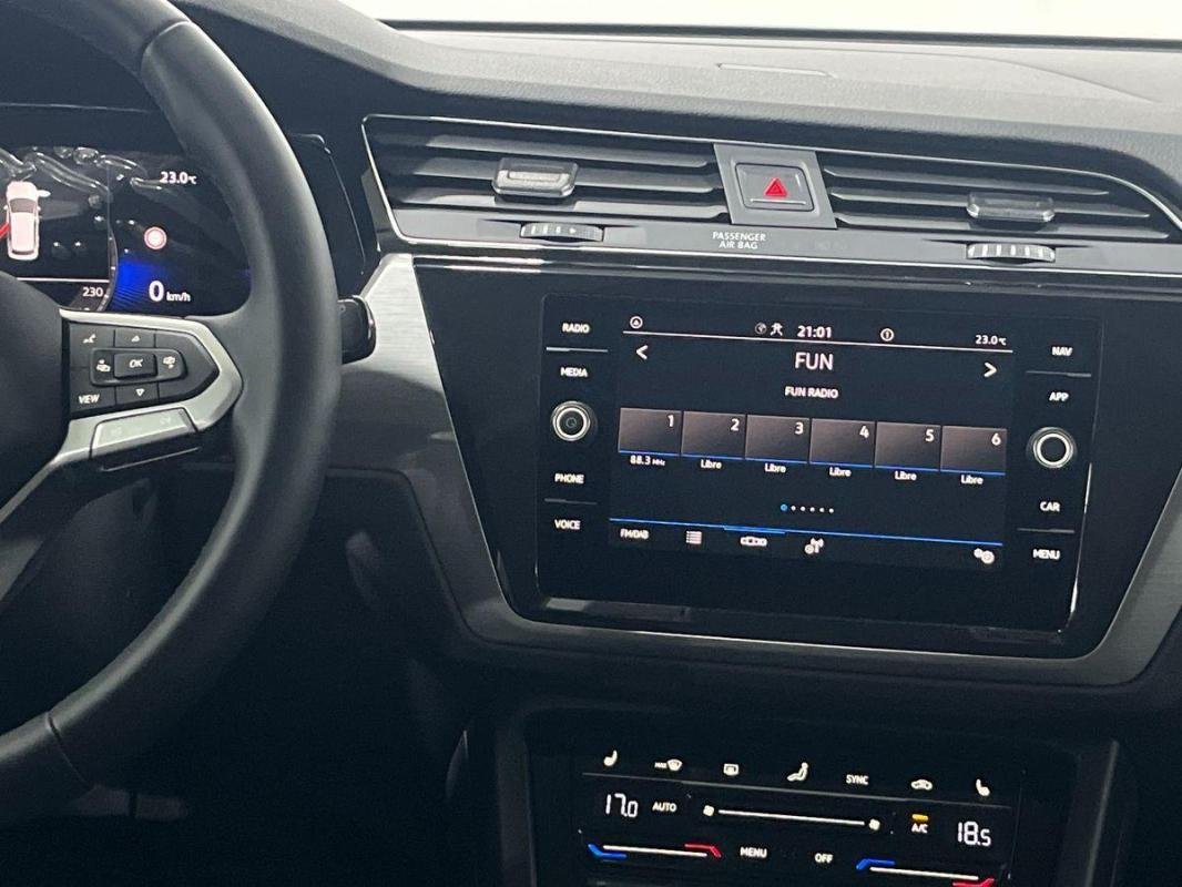 Volkswagen Touran - Photo 10