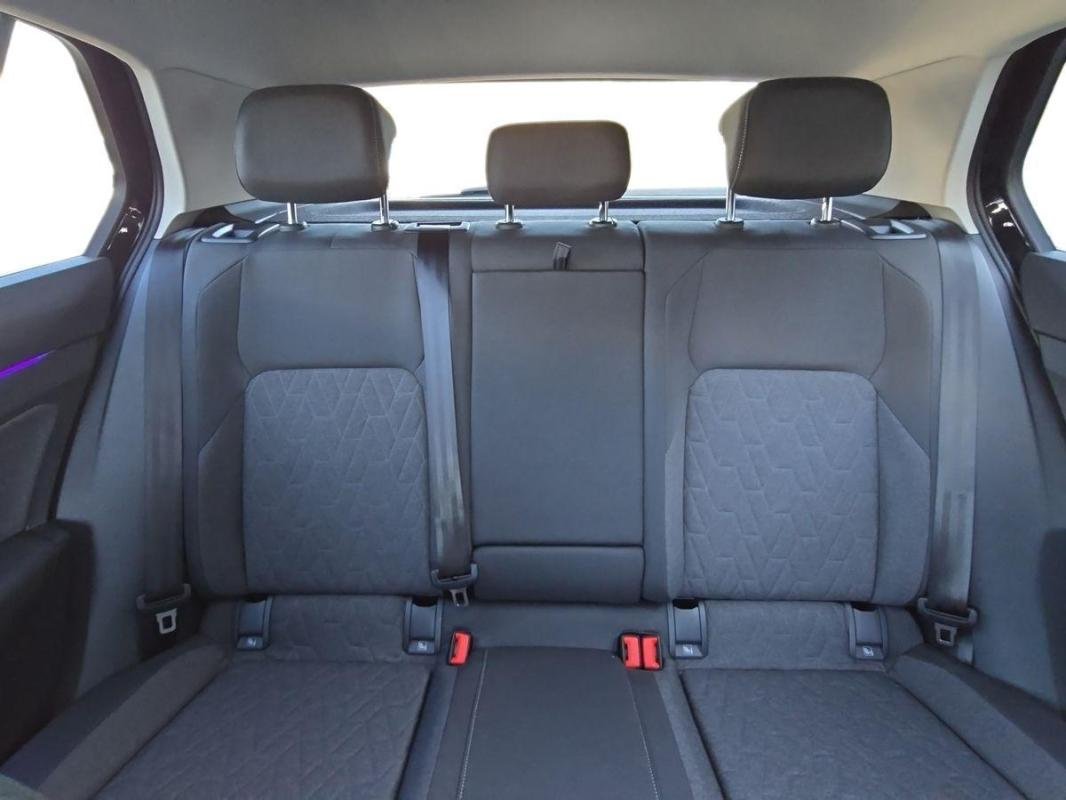 Volkswagen Golf - Photo 21