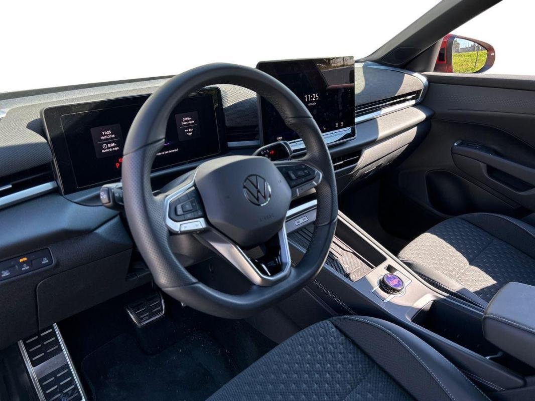 Volkswagen T-Roc - Photo 9