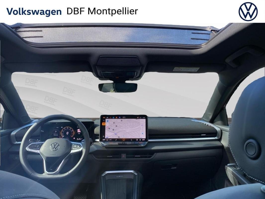 Volkswagen T-Roc - Photo 11