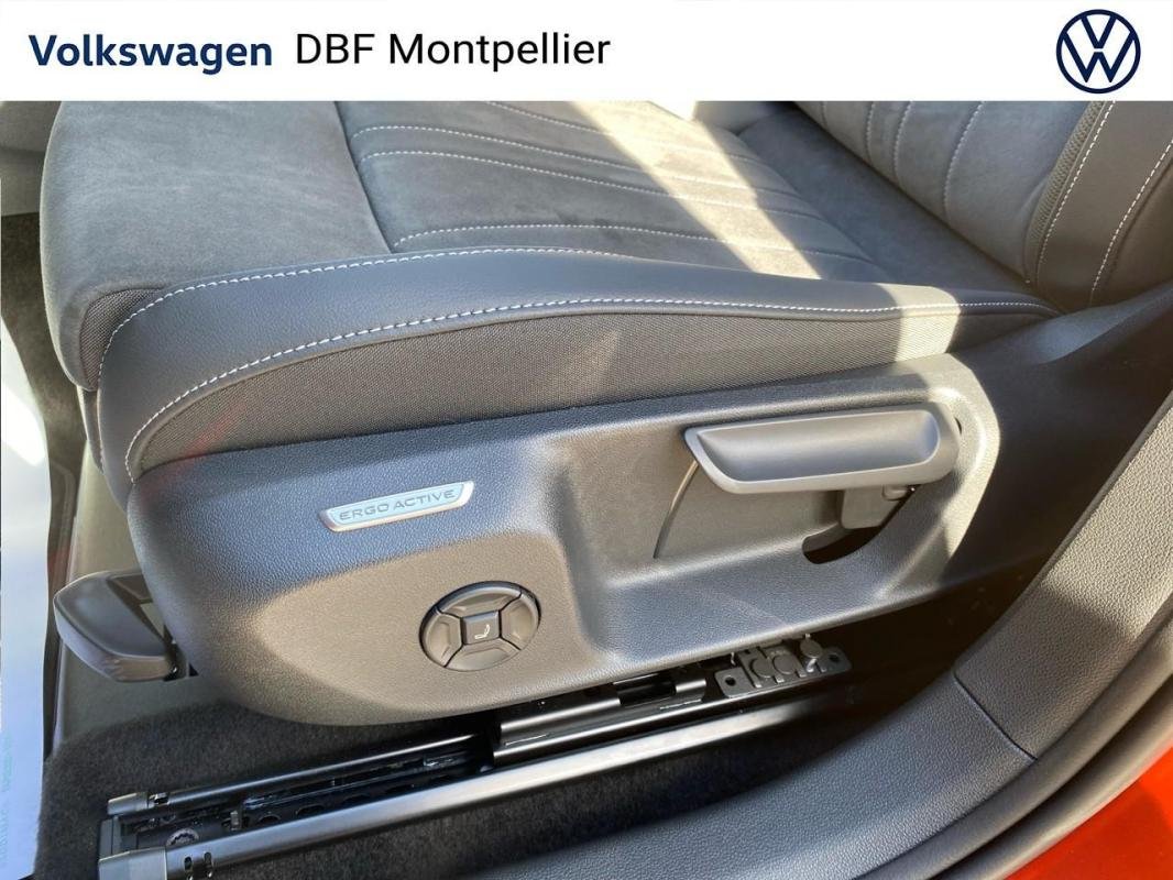 Volkswagen T-Roc - Photo 24