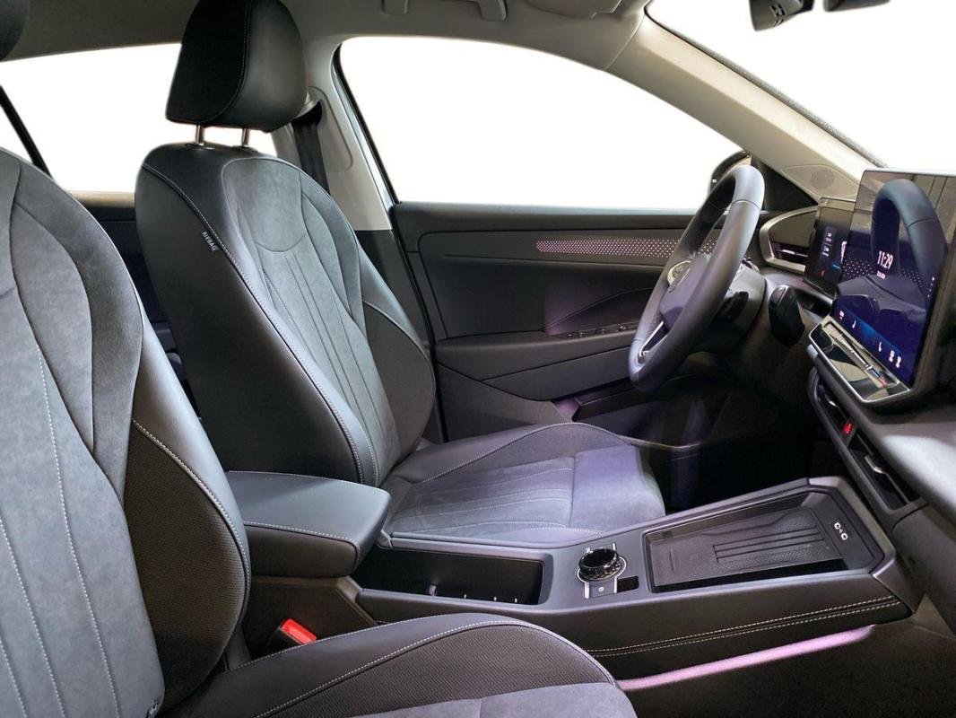 Volkswagen T-Roc - Photo 29