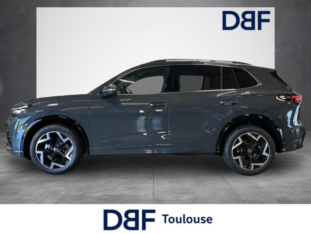 Volkswagen Tiguan - Photo 2