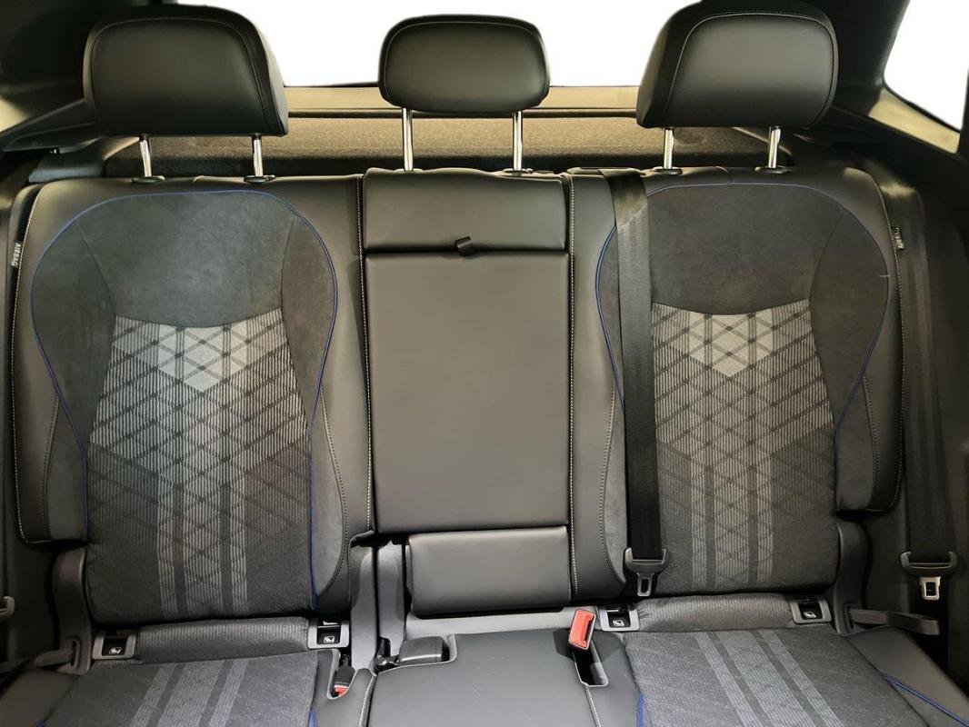 Volkswagen Tiguan - Photo 22